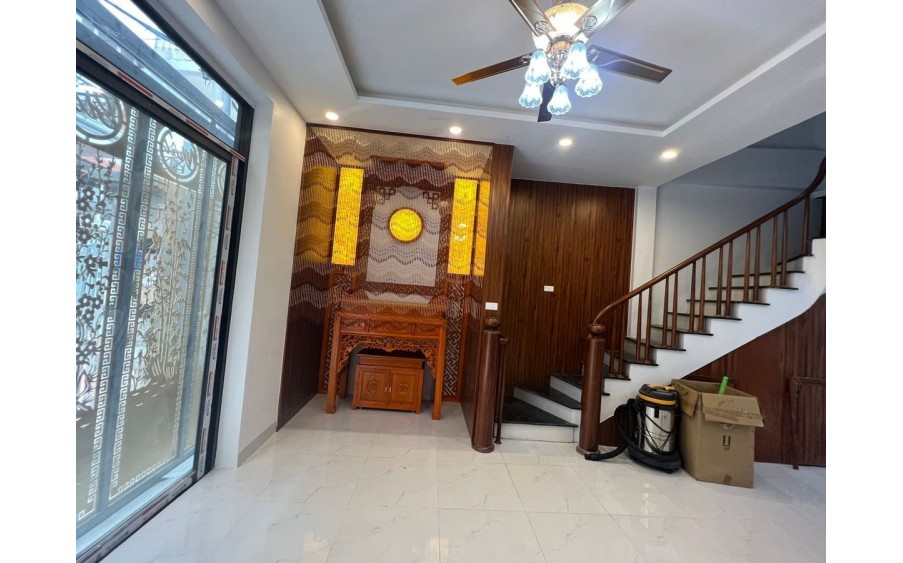 Phúc Lợi nhà Mới-Đẹp 60.2m2, 4 tầng, mặt tiền 5.26m,4.5 tỷ Long Biên.
